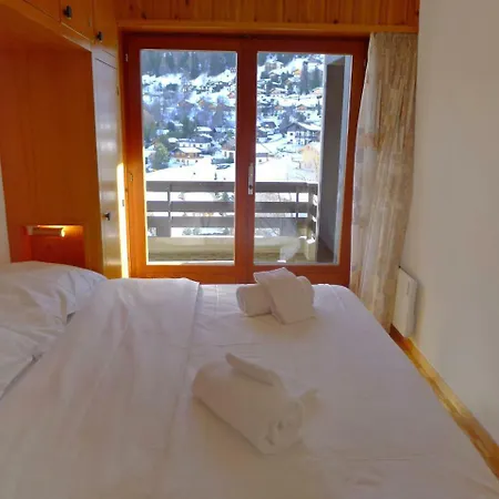 Apartment Mont Rouge I3 *